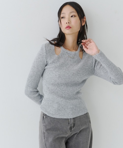 NUJOH(ヌゾ)の「Cut-Out Rib Knit Top / カットアウト リブニットトップス(Tシャツ/カットソー・レディース・ベージュ/ブラウン/グレー/ブラック・FREE)」の5枚目の写真