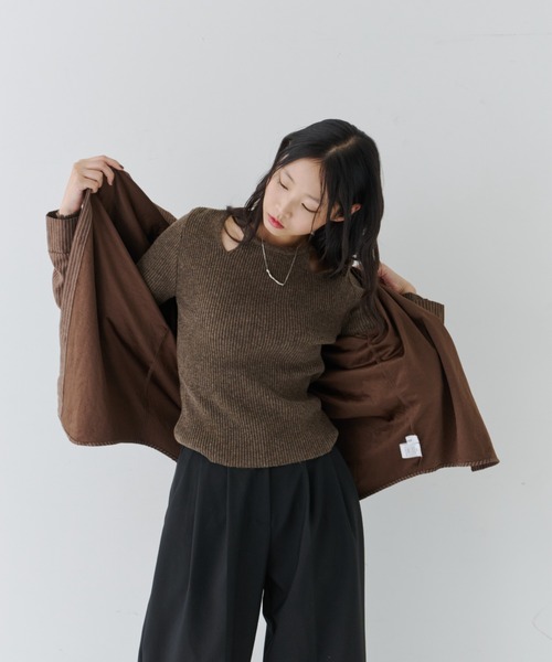 NUJOH(ヌゾ)の「Cut-Out Rib Knit Top / カットアウト リブニットトップス(Tシャツ/カットソー・レディース・ベージュ/ブラウン/グレー/ブラック・FREE)」の11枚目の写真
