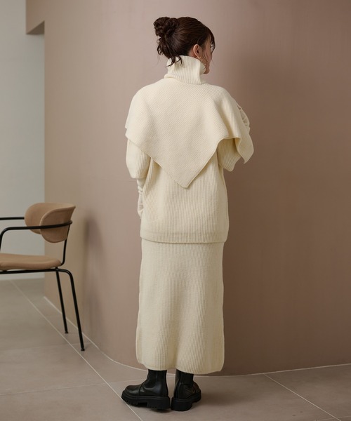 LAULEN（ローレン）の「cape half sleeve knit skirt 4 set /ハイネックケープ付ニットスカート4点セット（セットアップ・レディース・アイボリー/チャコールグレー/ベージュ・FREE）」の6枚目の写真