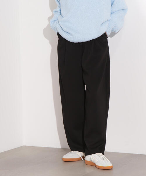 N.(N. Natural Beauty Basic)(エヌエヌナチュラルビューティーベーシック)の「【PS/低身長サイズ】カーブパンツ(その他パンツ・レディース・オフホワイト/ブラック・MEDIUM/P/S)」の2枚目の写真