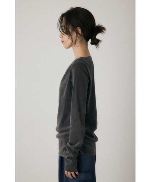 crie conforto(クリーコンフォルト)の「シアーベロアライクトップス 冬服 / 長袖 / ロンT(Tシャツ/カットソー・レディース・グレー/ブラック/アイボリー/ライトブルー・FREE)」の6枚目の写真