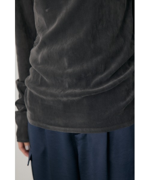 crie conforto(クリーコンフォルト)の「シアーベロアライクトップス 冬服 / 長袖 / ロンT(Tシャツ/カットソー・レディース・グレー/ブラック/アイボリー/ライトブルー・FREE)」の10枚目の写真