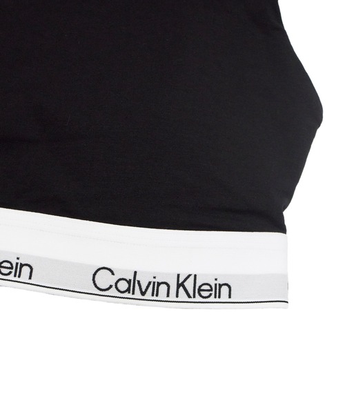 Calvin Klein Underwear（カルバンクラインアンダーウェア）の「Calvin Klein/カルバンクライン LIGHTLY LINED MOCKNECK BRALETTE パット付き モックネックブラレット（スポーツブラ・レディース・ブラック/グレー・S/M/L）」の3枚目の写真