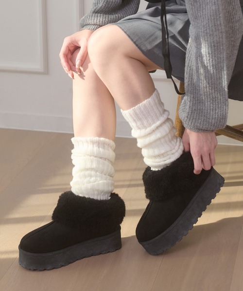 Ambre Neige(アンブルネージュ)の「fake mouton boots / フェイクムートンブーツ(ブーツ・レディース・アイボリー/ブラック/キャメル・MEDIUM/LARGE)」の2枚目の写真