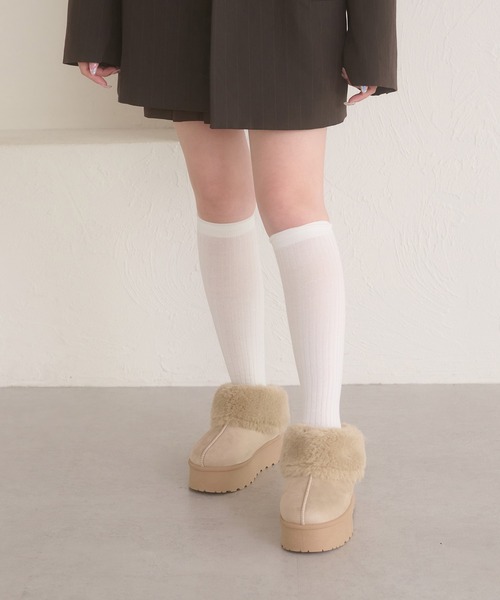 Ambre Neige(アンブルネージュ)の「fake mouton boots / フェイクムートンブーツ(ブーツ・レディース・アイボリー/ブラック/キャメル・MEDIUM/LARGE)」の9枚目の写真