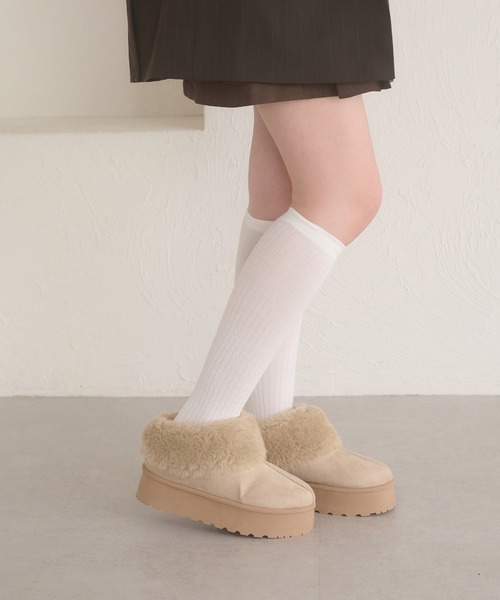 Ambre Neige(アンブルネージュ)の「fake mouton boots / フェイクムートンブーツ(ブーツ・レディース・アイボリー/ブラック/キャメル・MEDIUM/LARGE)」の14枚目の写真