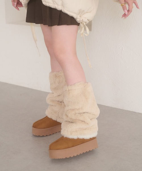 Ambre Neige(アンブルネージュ)の「fake mouton boots / フェイクムートンブーツ(ブーツ・レディース・アイボリー/ブラック/キャメル・MEDIUM/LARGE)」の21枚目の写真