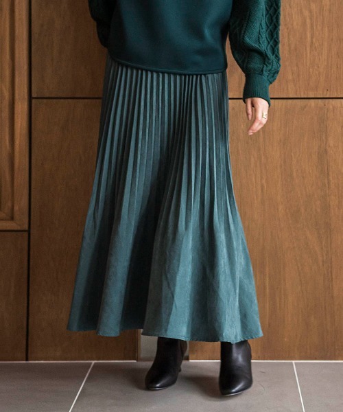 MAYSON GREY（メイソングレイ）の「スウェードライク消しプリーツスカート≪手洗い可能≫（スカート・レディース・グリーン/チャコールグレー/オフホワイト・M）」の13枚目の写真