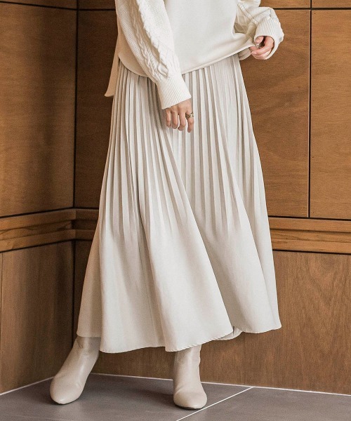 MAYSON GREY（メイソングレイ）の「スウェードライク消しプリーツスカート≪手洗い可能≫（スカート・レディース・グリーン/チャコールグレー/オフホワイト・M）」の20枚目の写真
