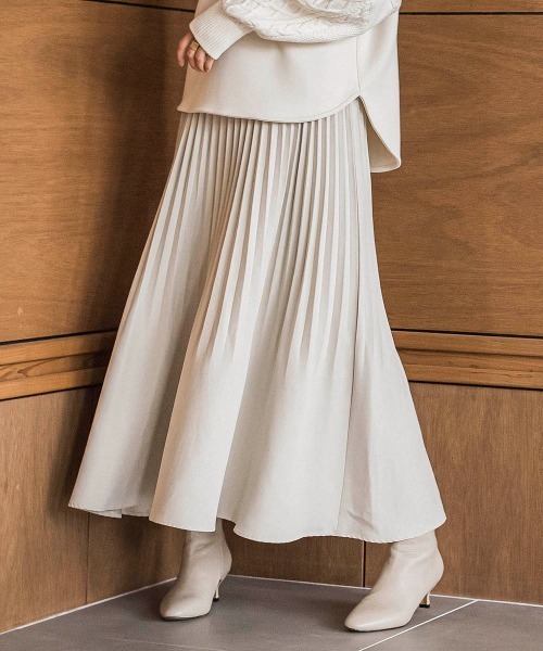 MAYSON GREY（メイソングレイ）の「スウェードライク消しプリーツスカート≪手洗い可能≫（スカート・レディース・グリーン/チャコールグレー/オフホワイト・M）」の21枚目の写真
