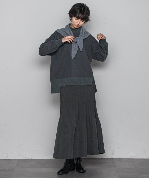 MAYSON GREY（メイソングレイ）の「スウェードライク消しプリーツスカート≪手洗い可能≫（スカート・レディース・グリーン/チャコールグレー/オフホワイト・M）」の11枚目の写真