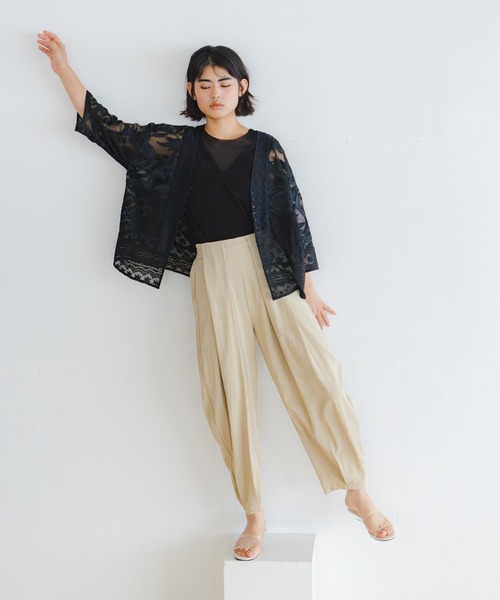 WHYTO.(ホワイト)の「「WHYTO. / ホワイト」タックバレルパンツ(その他パンツ・レディース・ベージュ/ブラック/オフホワイト・36/38)」の16枚目の写真