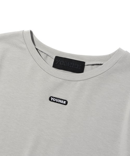 YOUHEE(ユヒ)の「LOGO LAYERED LONG SLEEVE BEIGE(Tシャツ/カットソー・レディース・その他・FREE)」の4枚目の写真