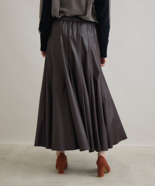 Paradise Picnic（パラダイスピクニック）の「TRANOI. エコレザーサーキュラースカート（スカート・レディース・ベージュ/ブラウン/ブラック・FREE）」の16枚目の写真
