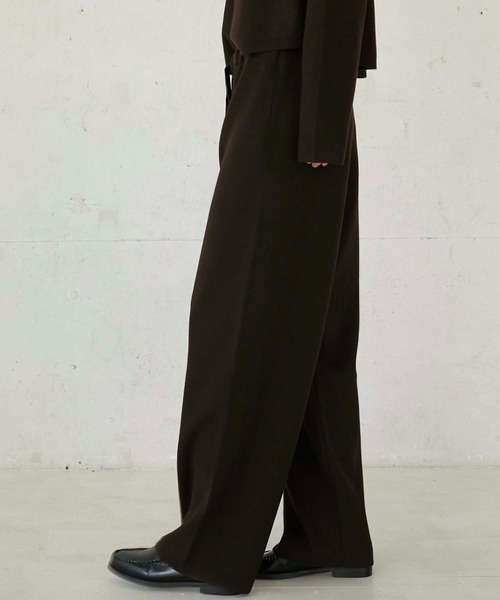 LA PEAU DE GEM(ラポドゥジェム)の「【LA PEAU DE GEM】antipilling knit pants/アンチピリングニットパンツ(その他パンツ・レディース・ブラック/グレイッシュベージュ・1/2)」の11枚目の写真