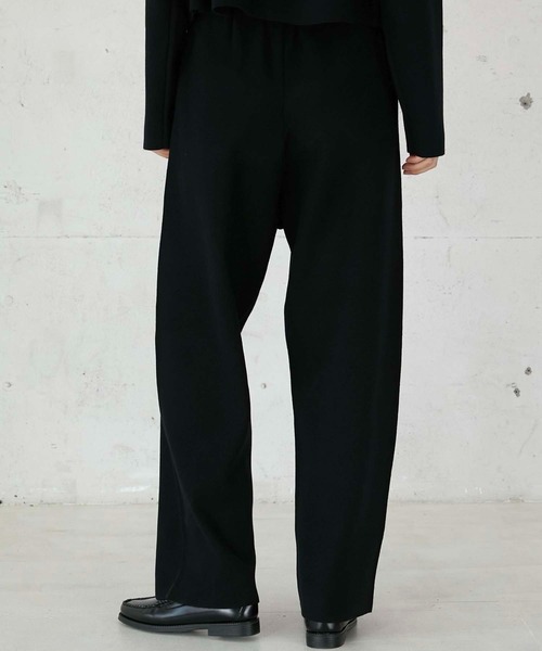 LA PEAU DE GEM(ラポドゥジェム)の「【LA PEAU DE GEM】antipilling knit pants/アンチピリングニットパンツ(その他パンツ・レディース・ブラック/グレイッシュベージュ・1/2)」の4枚目の写真