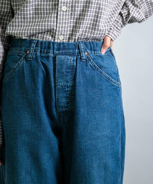 OMNIGOD（オムニゴッド）の「[OMNIGOD womens / オムニゴッド] 8ozデニム ルーズイージーペインターパンツ（デニムパンツ・レディース・インディゴブルー・1/0）」の18枚目の写真