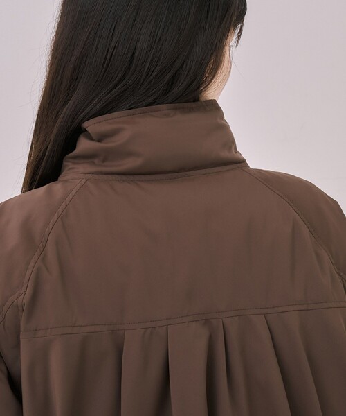 UNITED TOKYO（ユナイテッドトウキョウ）の「【残りわずか！】バルーンダウンジャケット｜軽量/撥水/UVカット/ストレッチ/通勤/オフィスカジュアル/防寒/冬服（ダウンジャケット/コート・レディース・ブラック/ブラウン・1/2）」の10枚目の写真
