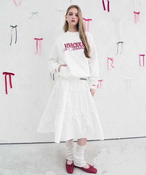 Vivacious(ビバシャス)の「VV Amazing Sweatshirt - 6COL(スウェット・レディース・ブラック/ホワイト/アイボリー/グリーン/ネイビー/グレー・SMALL/MEDIUM)」の9枚目の写真