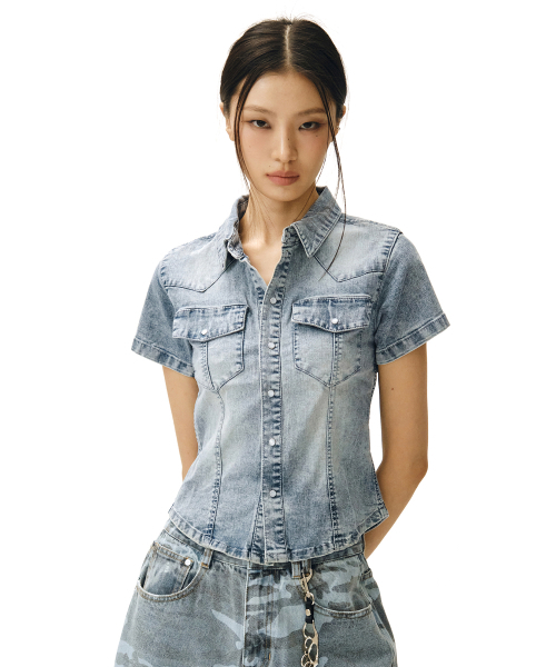 DECET WOMEN(デケット ウーマン)の「ウエスタンスリムデニムショートシャツ DCWSH002LBlueA(シャツ/ブラウス・レディース・その他・SMALL/MEDIUM)」の1枚目の写真