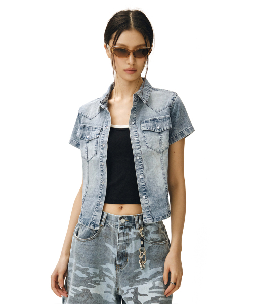 DECET WOMEN(デケット ウーマン)の「ウエスタンスリムデニムショートシャツ DCWSH002LBlueA(シャツ/ブラウス・レディース・その他・SMALL/MEDIUM)」の11枚目の写真