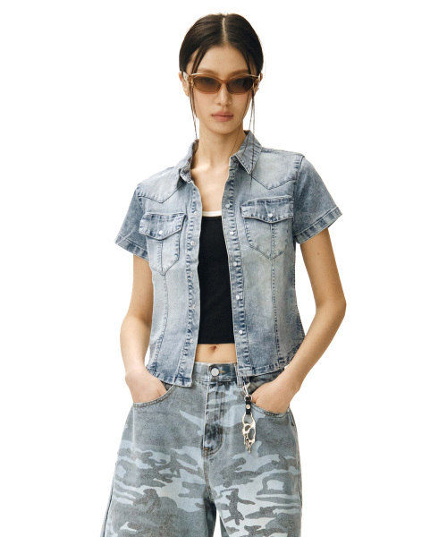 DECET WOMEN(デケット ウーマン)の「ウエスタンスリムデニムショートシャツ DCWSH002LBlueA(シャツ/ブラウス・レディース・その他・SMALL/MEDIUM)」の10枚目の写真