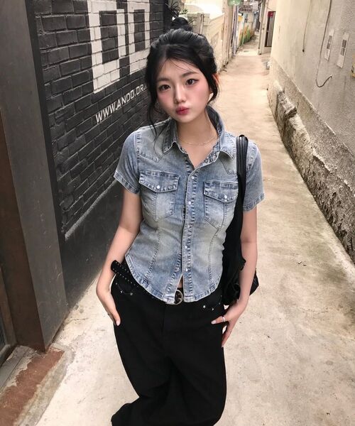 DECET WOMEN(デケット ウーマン)の「ウエスタンスリムデニムショートシャツ DCWSH002LBlueA(シャツ/ブラウス・レディース・その他・SMALL/MEDIUM)」の18枚目の写真