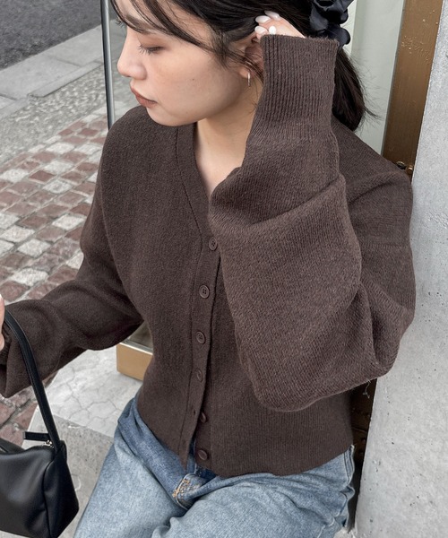 feepur(フェピュール)の「【ハンドウォッシャブル】ショートVカーディガン(カーディガン/ボレロ・レディース・ブラウン/杢グレー/アイボリー・MEDIUM)」の1枚目の写真