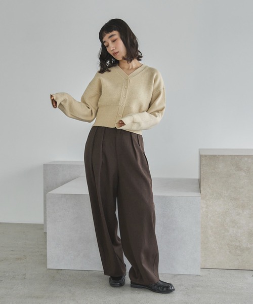 feepur(フェピュール)の「【ハンドウォッシャブル】ショートVカーディガン(カーディガン/ボレロ・レディース・ブラウン/杢グレー/アイボリー・MEDIUM)」の5枚目の写真