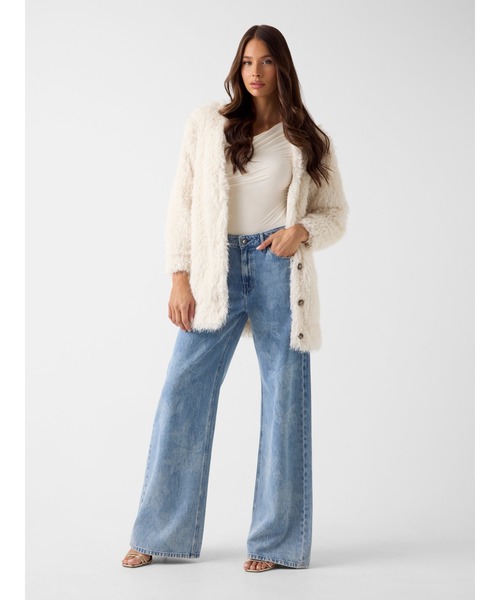 Guess（ゲス）の「ROSE V Neck Faux Fur Jacket カーディガン（カーディガン/ボレロ・レディース・マルーン/ホワイト系その他・SMALL/MEDIUM/X-SMALL）」の8枚目の写真