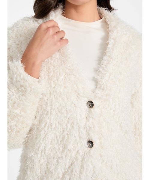 Guess（ゲス）の「ROSE V Neck Faux Fur Jacket カーディガン（カーディガン/ボレロ・レディース・マルーン/ホワイト系その他・SMALL/MEDIUM/X-SMALL）」の6枚目の写真