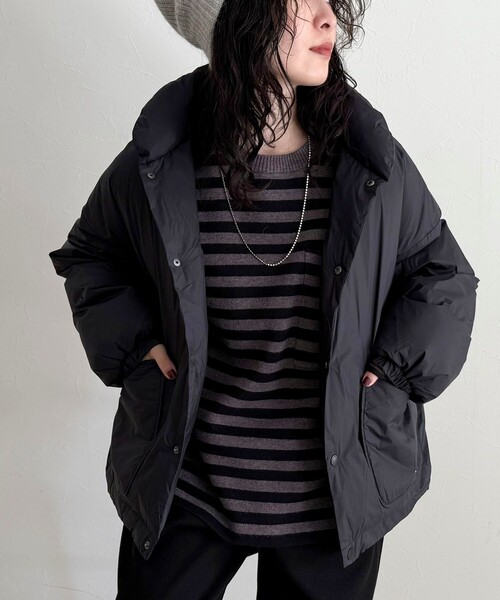 GEVACO（ゲバコ）の「【GEVACO/ゲバコ】ノンステッチミドル中綿ジャケット（ダウンジャケット/コート・レディース・ブラック/ベージュ/レッド/ブルー・38）」の2枚目の写真