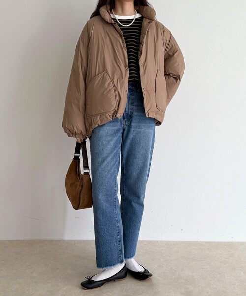 GEVACO（ゲバコ）の「【GEVACO/ゲバコ】ノンステッチミドル中綿ジャケット（ダウンジャケット/コート・レディース・ブラック/ベージュ/レッド/ブルー・38）」の5枚目の写真