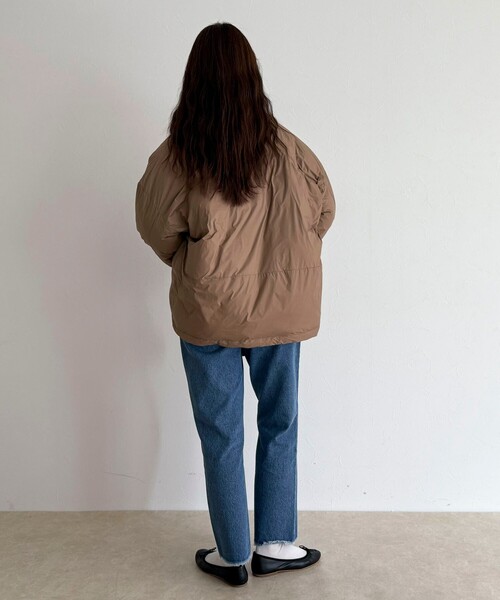 GEVACO（ゲバコ）の「【GEVACO/ゲバコ】ノンステッチミドル中綿ジャケット（ダウンジャケット/コート・レディース・ブラック/ベージュ/レッド/ブルー・38）」の6枚目の写真