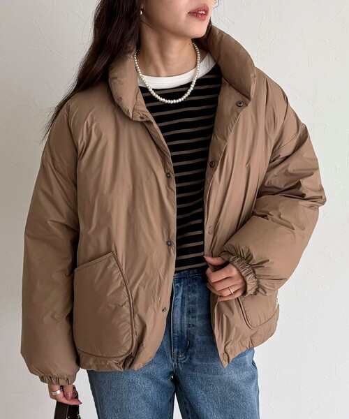 GEVACO（ゲバコ）の「【GEVACO/ゲバコ】ノンステッチミドル中綿ジャケット（ダウンジャケット/コート・レディース・ブラック/ベージュ/レッド/ブルー・38）」の9枚目の写真