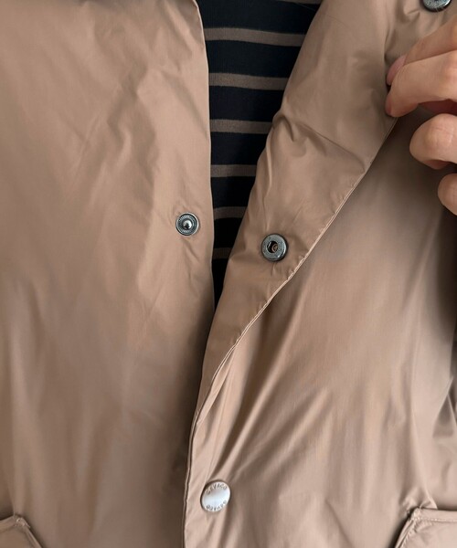 GEVACO（ゲバコ）の「【GEVACO/ゲバコ】ノンステッチミドル中綿ジャケット（ダウンジャケット/コート・レディース・ブラック/ベージュ/レッド/ブルー・38）」の18枚目の写真