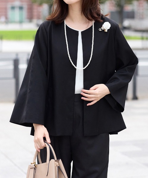 Viola e Viola（ヴィオラエヴィオラ）の「【選べるボトムス】２点セット洗える！テントラインジャケットスーツ《ウォッシャブル/UV対策/防シワ/抗菌防臭》（スーツパンツ・レディース・ブラック系1/ネイビー系1/ブラック系2/ネイビー系2・M/L/LL）」の7枚目の写真