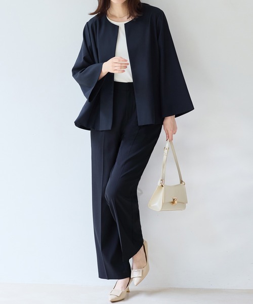 Viola e Viola（ヴィオラエヴィオラ）の「【選べるボトムス】２点セット洗える！テントラインジャケットスーツ《ウォッシャブル/UV対策/防シワ/抗菌防臭》（スーツパンツ・レディース・ブラック系1/ネイビー系1/ブラック系2/ネイビー系2・M/L/LL）」の22枚目の写真