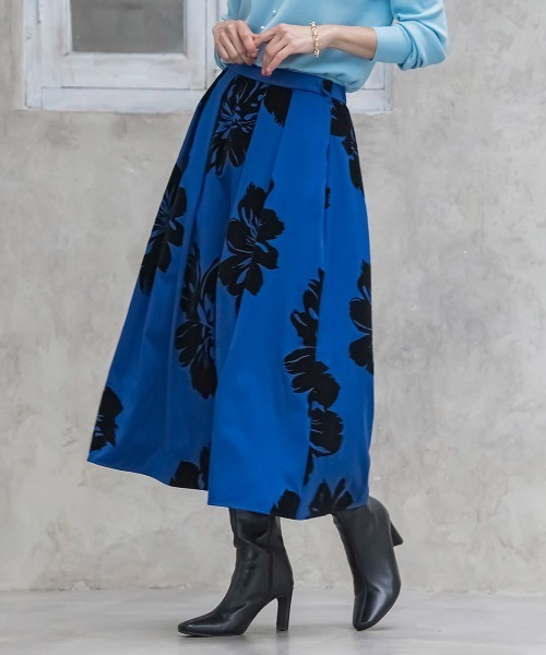 Viaggio Blu（ビアッジョブルー）の「ビッグフラワーフロッキースカート（スカート・レディース・ブルー系その他/オフホワイト・M/S/L/XS）」の4枚目の写真