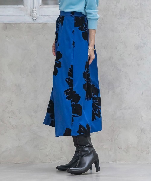 Viaggio Blu（ビアッジョブルー）の「ビッグフラワーフロッキースカート（スカート・レディース・ブルー系その他/オフホワイト・M/S/L/XS）」の5枚目の写真