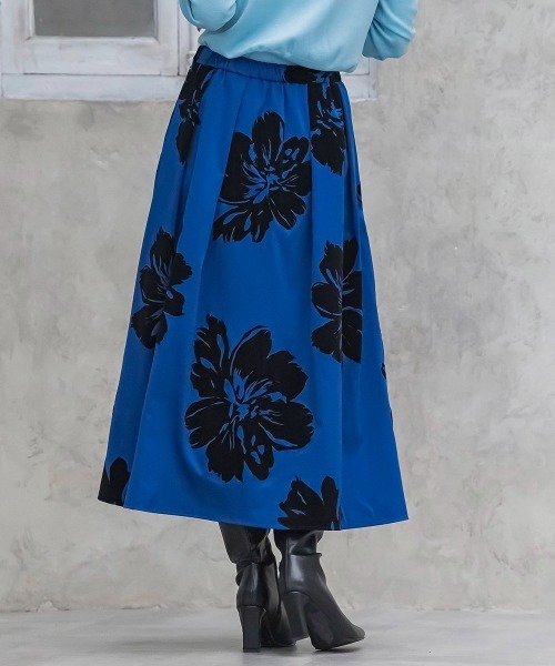 Viaggio Blu（ビアッジョブルー）の「ビッグフラワーフロッキースカート（スカート・レディース・ブルー系その他/オフホワイト・M/S/L/XS）」の6枚目の写真
