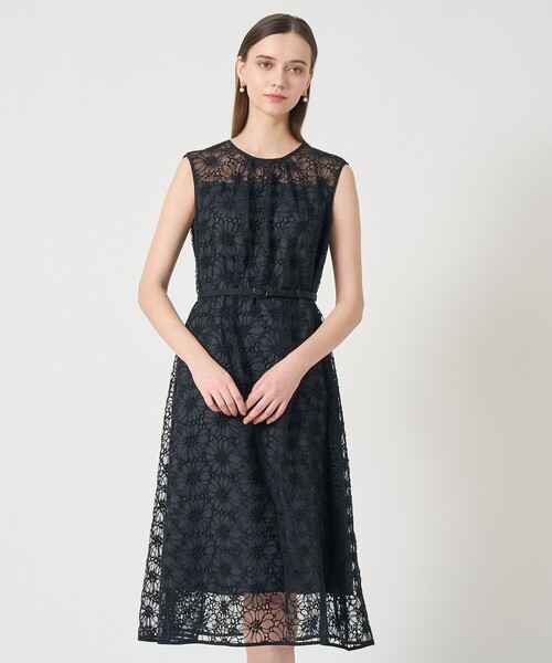 ANAYI(アナイ)の「フラワー刺繍Aラインワンピース(ワンピース・レディース・ブラック・38/36)」の5枚目の写真
