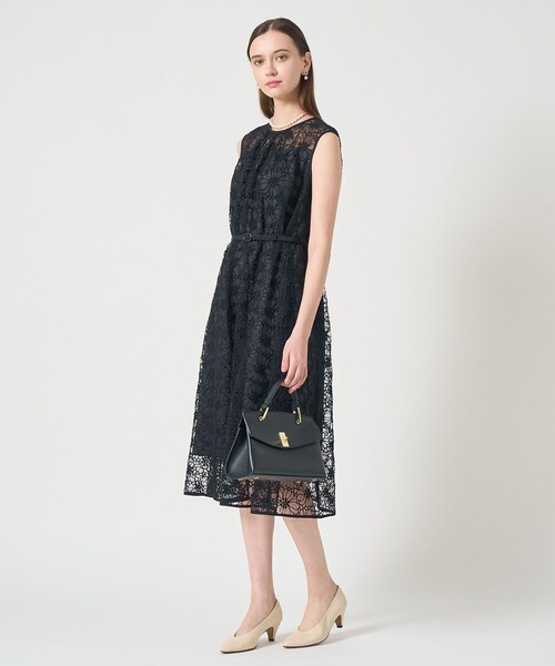 ANAYI(アナイ)の「フラワー刺繍Aラインワンピース(ワンピース・レディース・ブラック・38/36)」の9枚目の写真