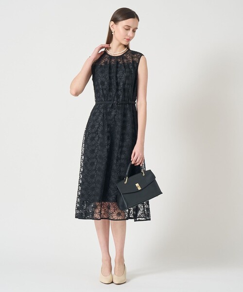 ANAYI(アナイ)の「フラワー刺繍Aラインワンピース(ワンピース・レディース・ブラック・38/36)」の10枚目の写真