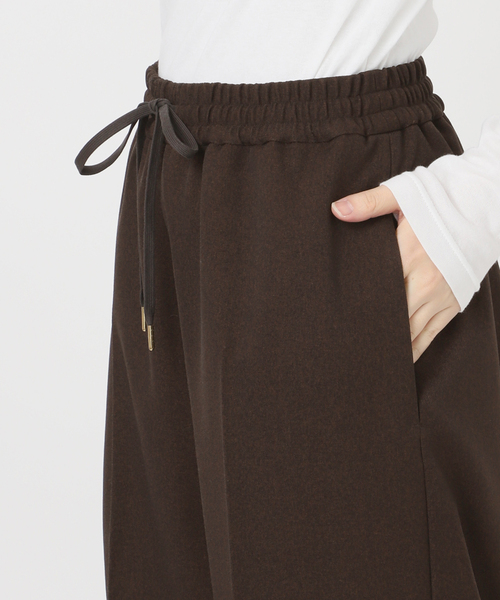 Spick & Span（スピックアンドスパン）の「ウォッシャブルPEイージースラックスパンツ（スラックス・レディース・その他1/その他2/ブラウン・36/38/40）」の17枚目の写真