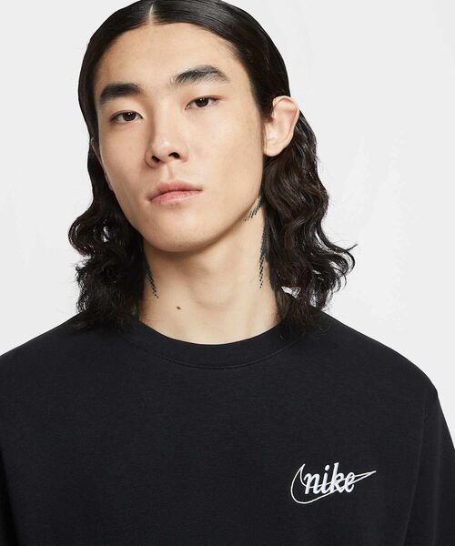 NIKE(ナイキ)の「ナイキ スポーツウェア クラブ メンズ フリース クルーネック スウェットシャツ / Nike Sportswear Club Men's Fleece Crew-Neck Sweatshirt IF0680-010 Black(スウェット・メンズ・ブラック・M/L/S/2XL/XL)」の4枚目の写真