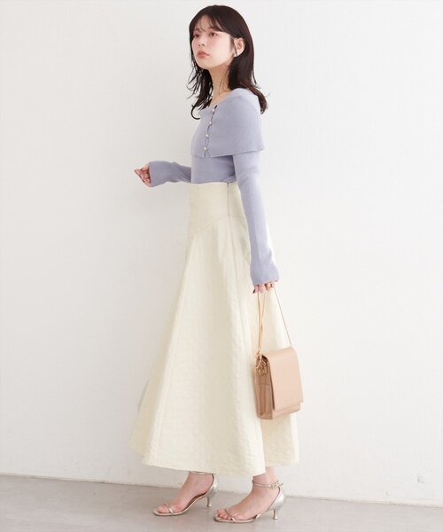 natural couture（ナチュラルクチュール）の「〈osono〉エンボスジャガードスカート（スカート・レディース・オフホワイト/モカ/ブラック・LARGE/MEDIUM）」の7枚目の写真