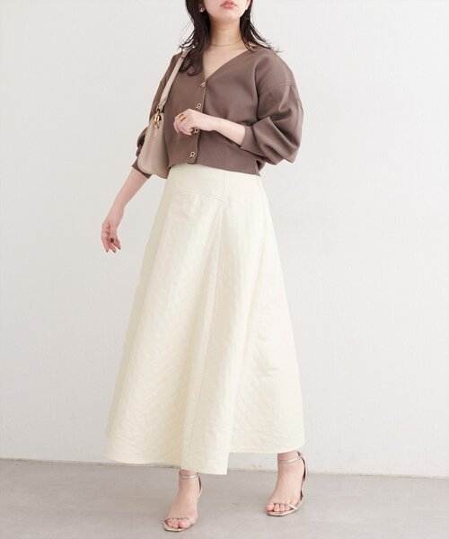 natural couture（ナチュラルクチュール）の「〈osono〉エンボスジャガードスカート（スカート・レディース・オフホワイト/モカ/ブラック・LARGE/MEDIUM）」の10枚目の写真