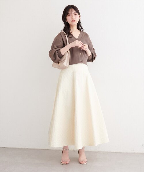 natural couture（ナチュラルクチュール）の「〈osono〉エンボスジャガードスカート（スカート・レディース・オフホワイト/モカ/ブラック・LARGE/MEDIUM）」の12枚目の写真