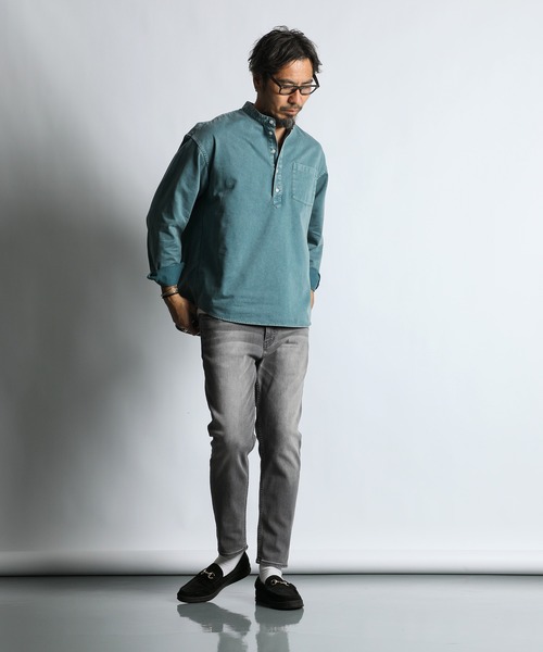 The DUFFER of ST.GEORGE（ザダファーオブセントジョージ）の「【WEB限定アイテム】PIGMENT DYE BAND COLLAR SHIRT：ピグメント加工 バンドカラー プルオーバーシャツ（シャツ/ブラウス・メンズ・スミクロ/グレイッシュブルー/カーキ/レッド・X-LARGE/LARGE/MEDIUM/SMALL）」の10枚目の写真